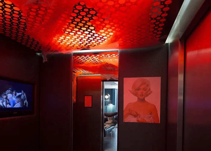 プラチヌ ホテル 4*