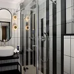 بلاتين فندق 4*