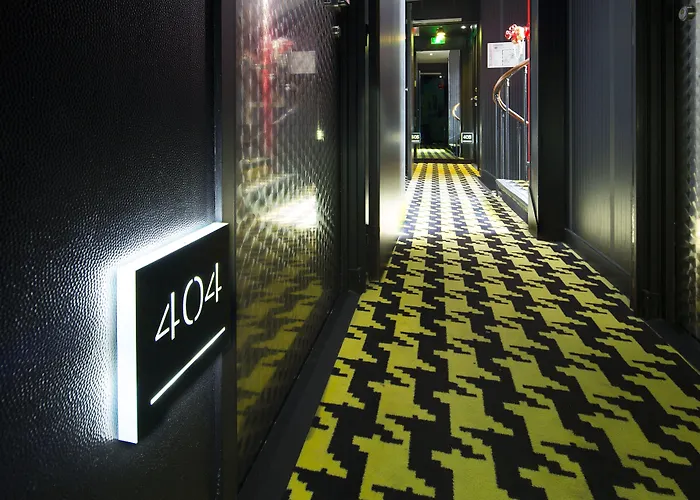 Platine 4* Париж