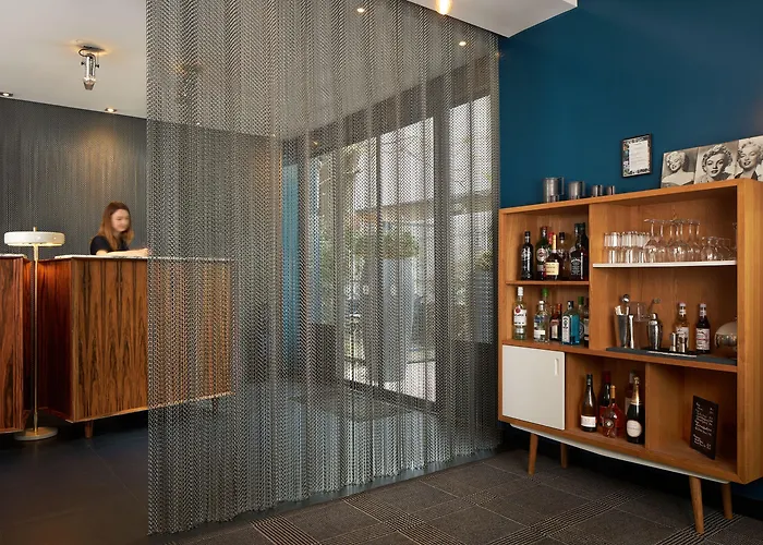 Platine 4* Париж